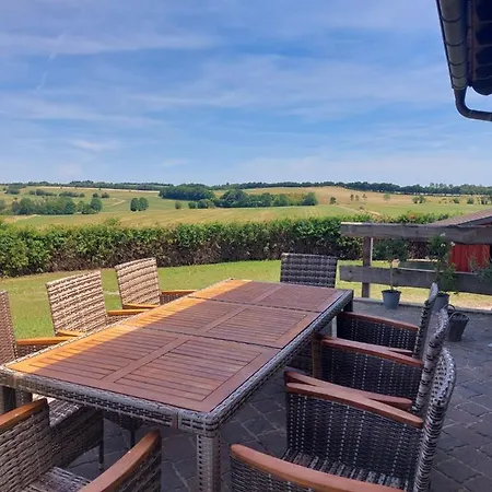 Haus Eufalia بيت للعطل بلانكينهييم